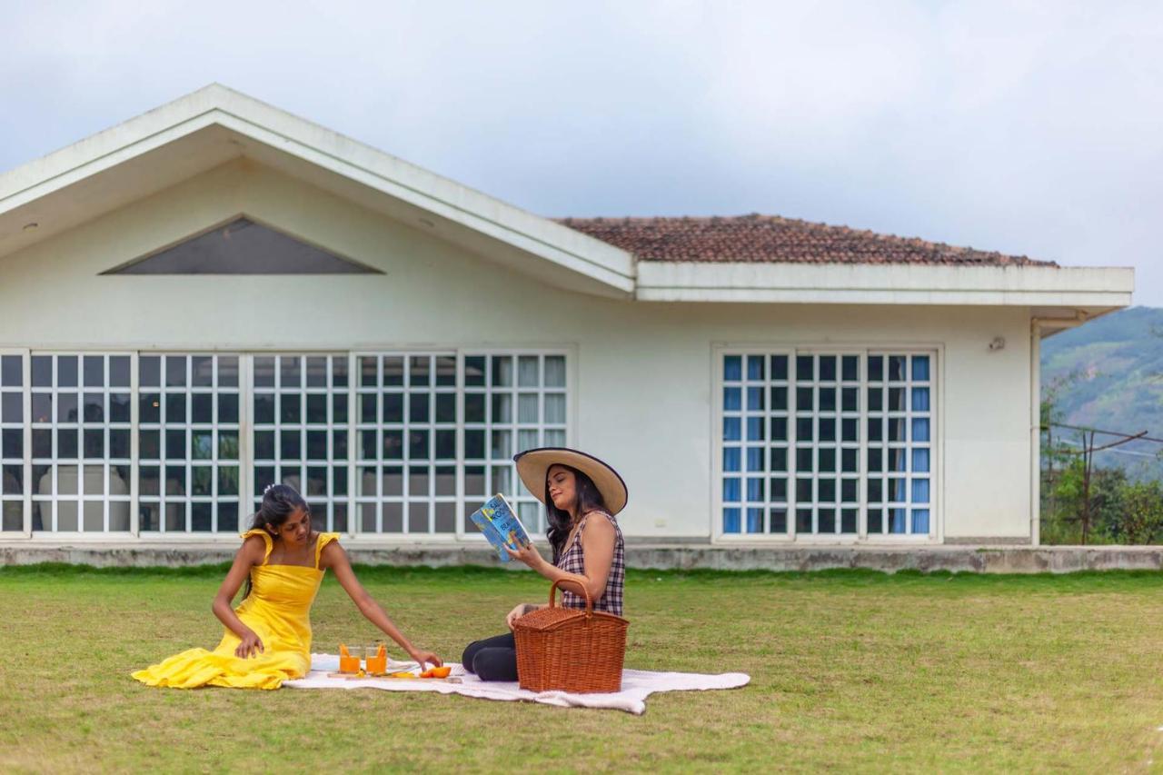 Stayvista'S Shivom Villa 12 - A Serene Escape With Views Of The Valley And Lake Lonavala Exterior foto